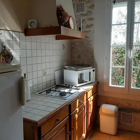 Maison Avec Jardin, Cheminee Et Proche Activites, Ideale Famille - Animaux Acceptes - Fr-1-653-198 *