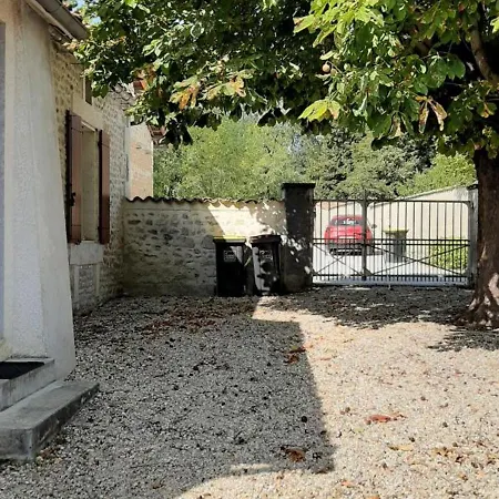 Maison Avec Jardin, Cheminee Et Proche Activites, Ideale Famille - Animaux Acceptes - Fr-1-653-198 Holiday home